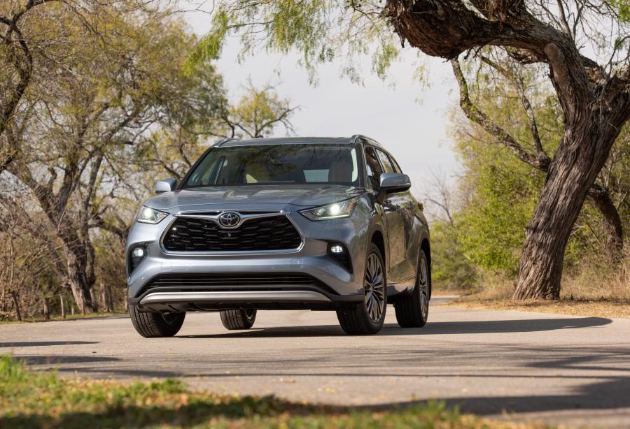  Toyota Highlander Platinum AWD 2019 года  (NA) (фото 19 из 41)